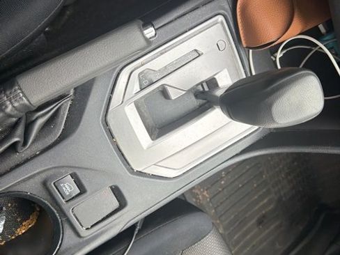 Used 2019 Subaru Crosstrek 2.0i image 16