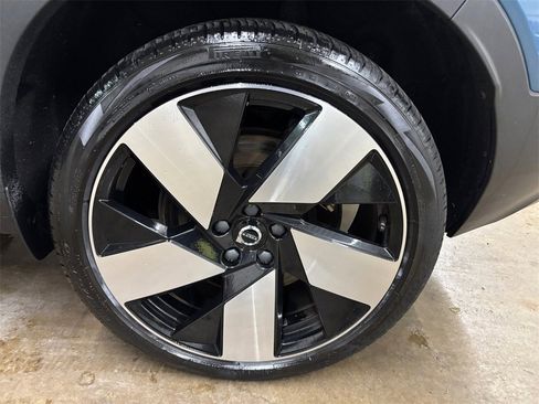 Certified 2023 Volvo XC40 Recharge Ultimate w/ Protection Package Premier image 34