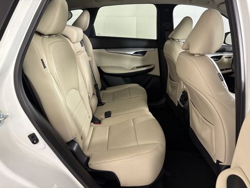 Used 2021 INFINITI QX50 Essential w/ Convenience Package image 40