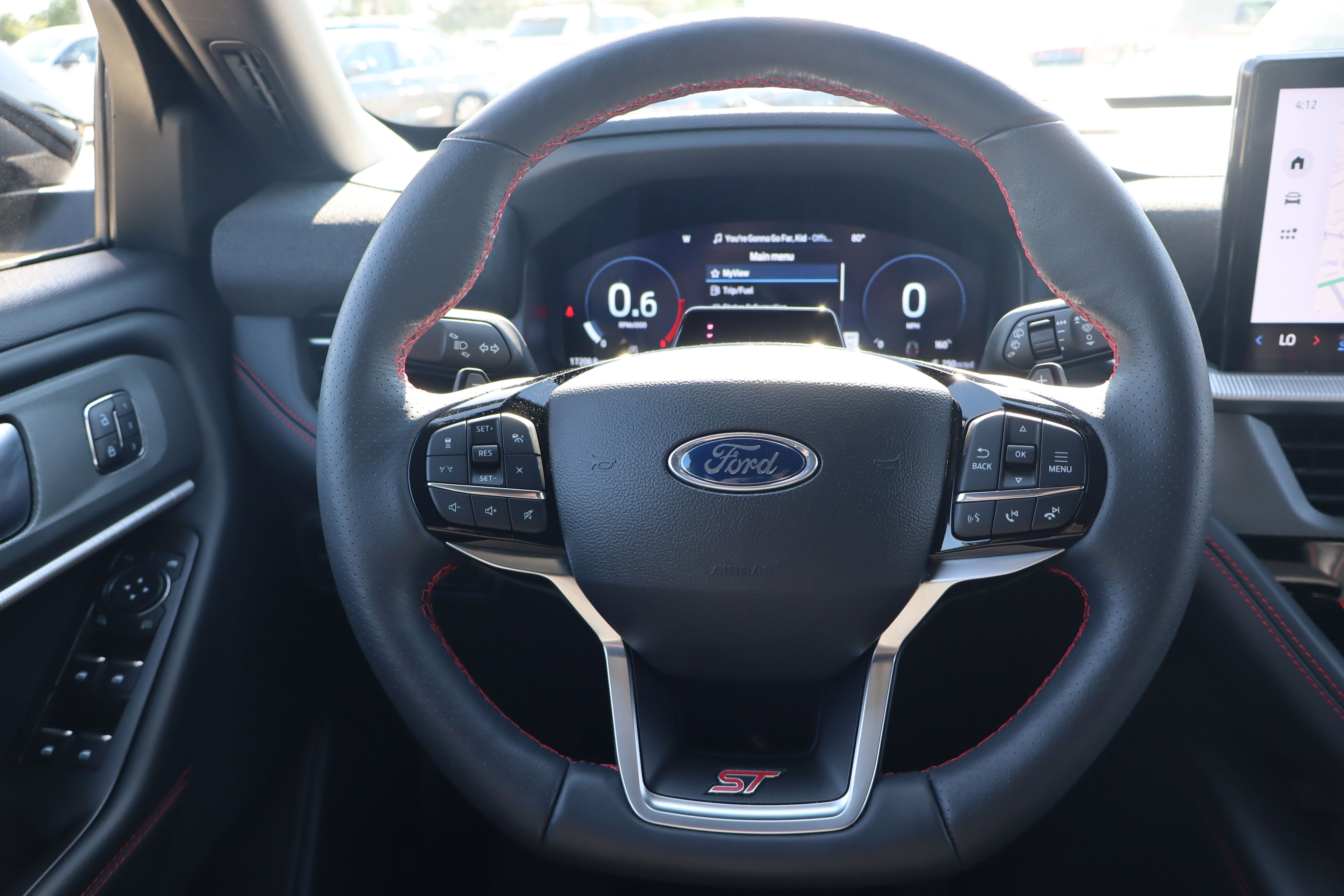 Used 2025 Ford Explorer ST AWD/4WD image 17