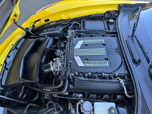 Used 2016 Chevrolet Corvette Z06 w/ 2LZ Preferred Equipment Group image 12