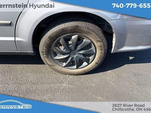 Used 2014 Dodge Grand Caravan American Value Package FWD image 17