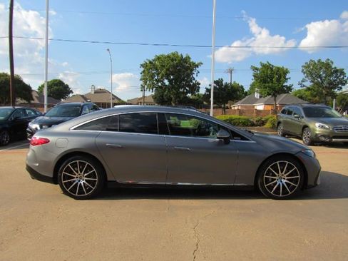 Used 2023 Mercedes-Benz EQS 580 4MATIC image 5