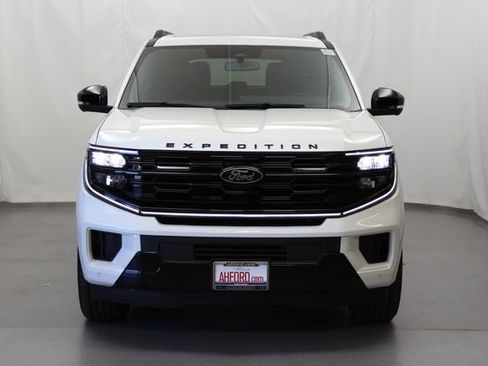 New 2026 Ford Expedition Max Platinum AWD/4WD image 4