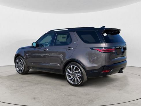 Used 2025 Land Rover Discovery Dynamic SE AWD/4WD image 6