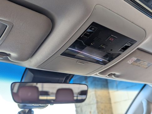 Used 2017 Lexus LX 570 4WD w/ Luxury Package image 36