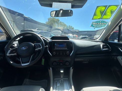Used 2022 Subaru Forester AWD/4WD image 16