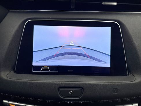 Used 2020 Cadillac XT4 Premium Luxury image 16