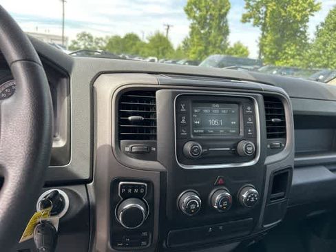 Used 2019 RAM 1500 Express w/ Express Value Package AWD/4WD image 7