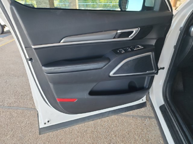 Used 2022 Kia Telluride LX FWD image 10