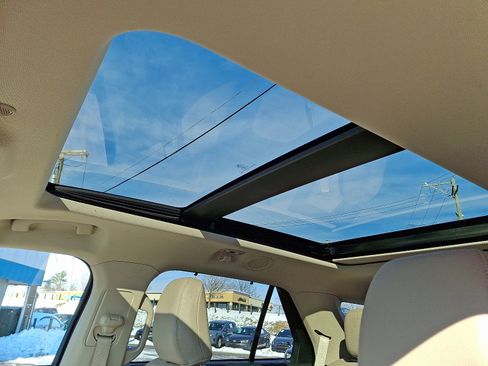 Used 2020 Ford Explorer Limited w/ Class III Trailer Tow Package image 15