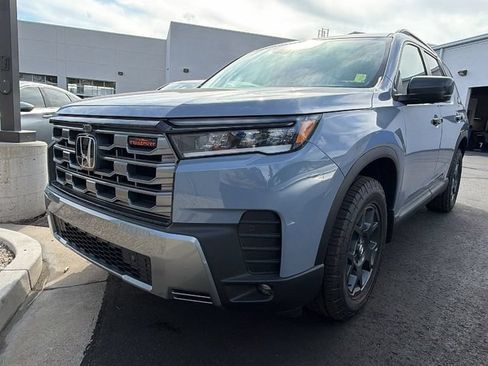 Certified 2026 Honda Pilot TrailSport image 4