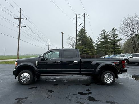Used 2019 Ford F450 Limited image 2