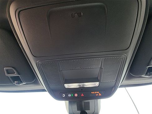 New 2025 Chevrolet Equinox LT w/ Convenience Package II image 24