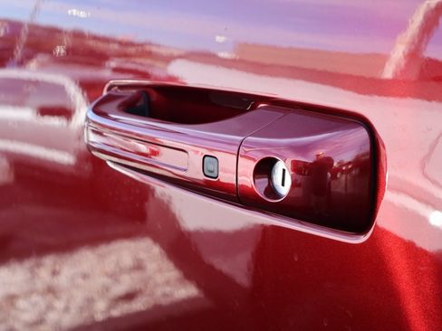 Used 2024 RAM 1500 Limited image 19