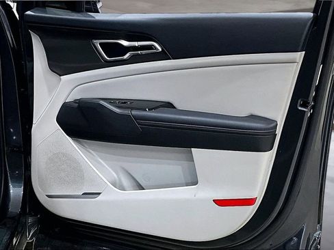 Used 2023 Kia Sportage EX image 23