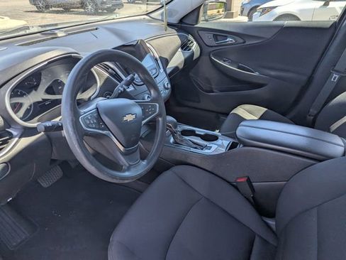 Used 2023 Chevrolet Malibu LT image 10
