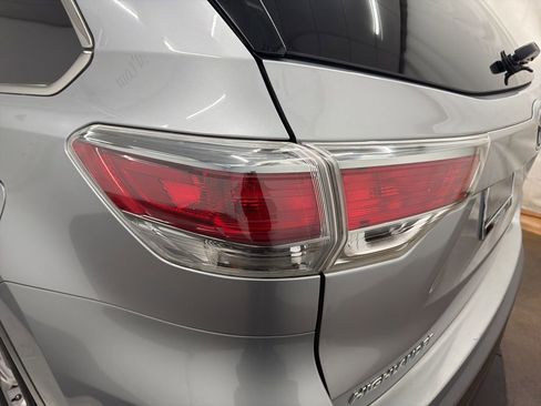 Used 2015 Toyota Highlander Plus image 13