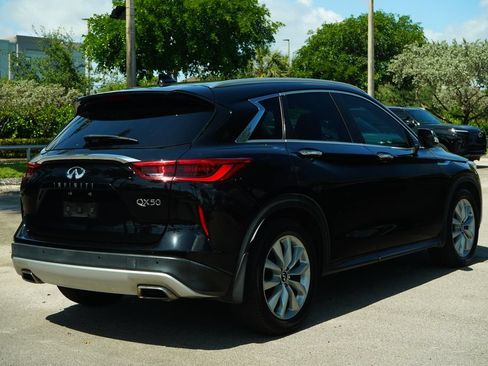 Used 2021 INFINITI QX50 Luxe FWD image 11