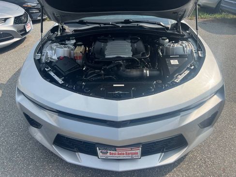 Used 2018 Chevrolet Camaro SS RWD image 37
