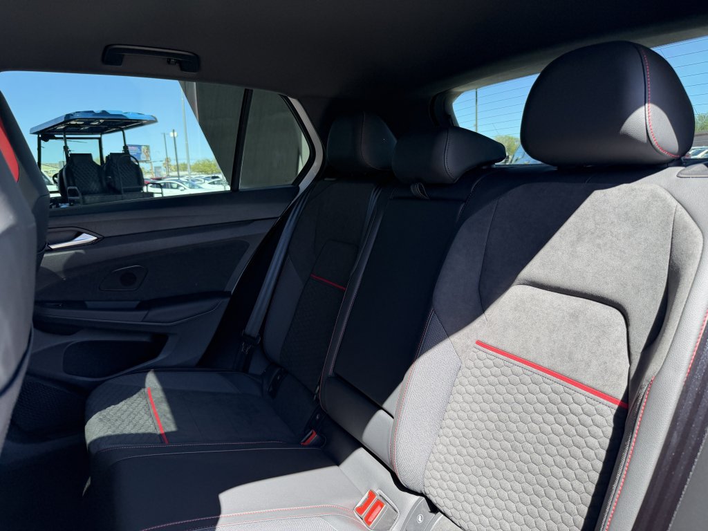 Used 2025 Volkswagen GTI SE FWD image 34