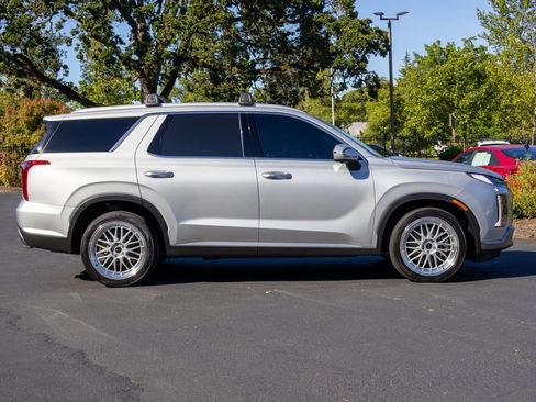 Used 2023 Hyundai Palisade SEL w/ Premium Package AWD/4WD image 6