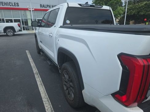 Used 2024 Toyota Tundra SR5 w/ SR5 Premium Package AWD/4WD image 10