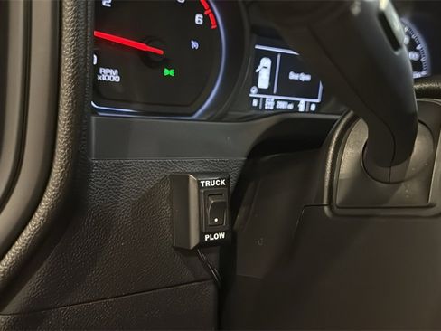 Used 2024 GMC Sierra 2500 Pro w/ Convenience Package image 29