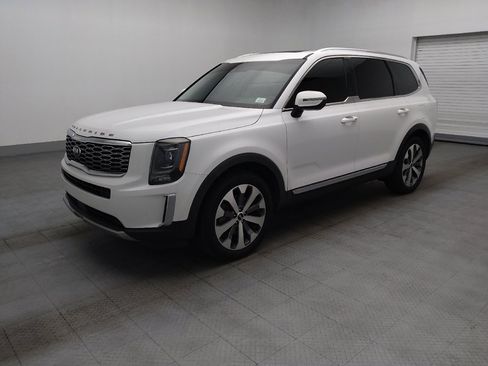 Used 2020 Kia Telluride EX w/ EX Premium Package FWD image 2