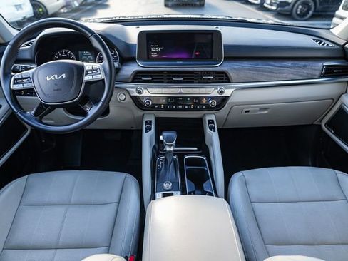 Certified 2022 Kia Telluride EX w/ EX Premium Package image 13