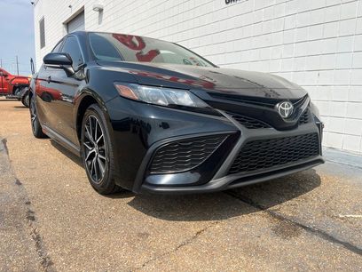 Used 2021 Toyota Camry SE w/ Cold Weather Package