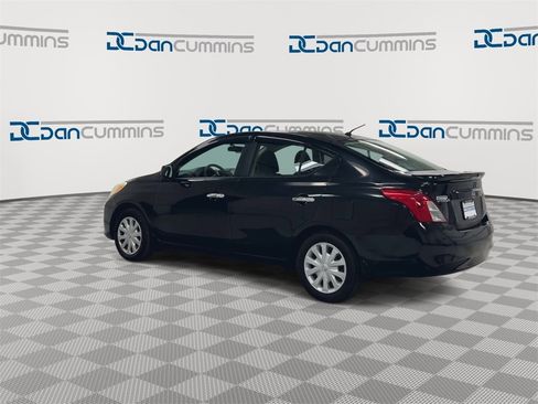 Used 2013 Nissan Versa SV image 6