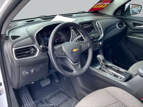 Certified 2024 Chevrolet Equinox LT FWD image 14