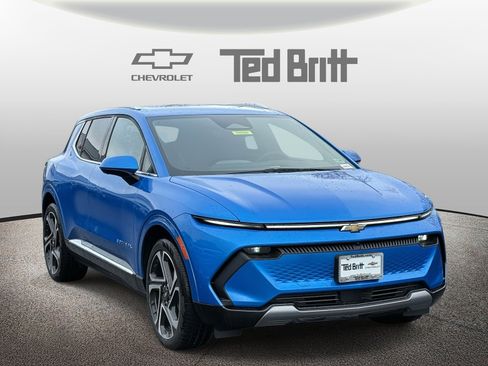 New 2026 Chevrolet Equinox EV LT image 3