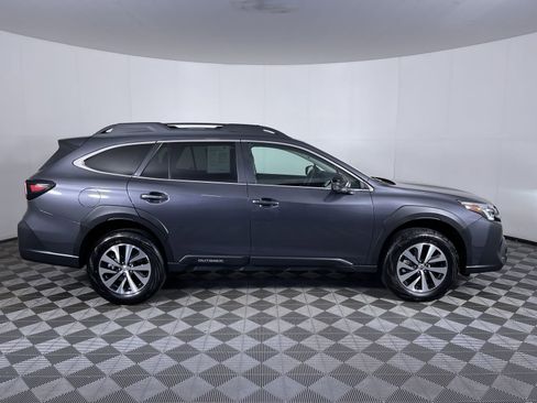 Certified 2025 Subaru Outback Premium w/ Popular Package #1A image 10