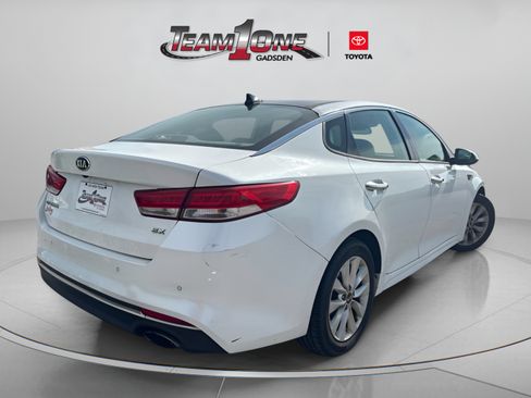 Used 2018 Kia Optima EX w/ Premium Package FWD image 7