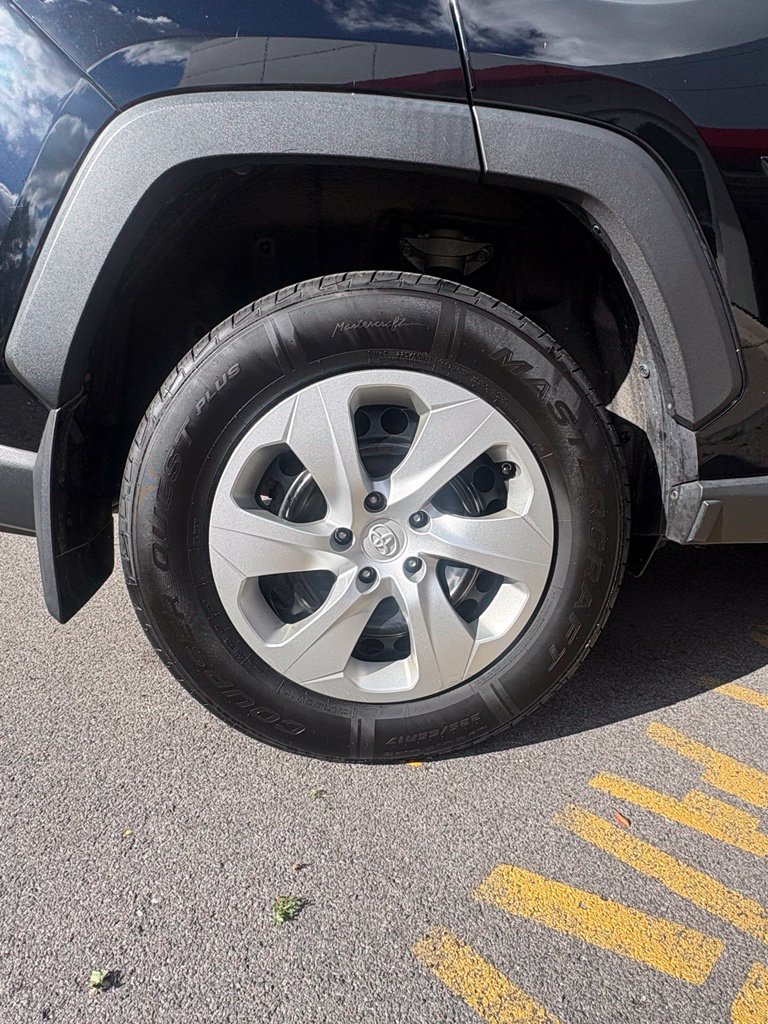 Used 2020 Toyota RAV4 LE w/ All Weather Liner Package AWD/4WD image 10