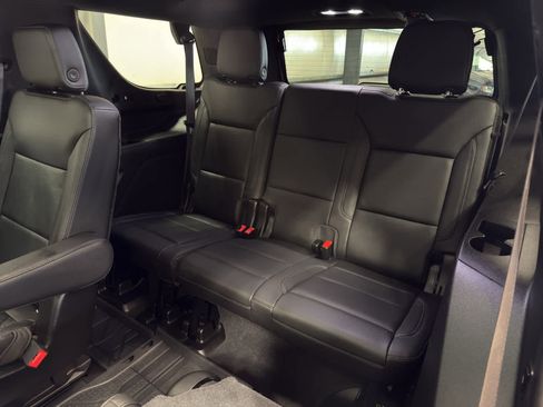 Used 2021 Chevrolet Tahoe Z71 w/ Z71 Signature Package image 26