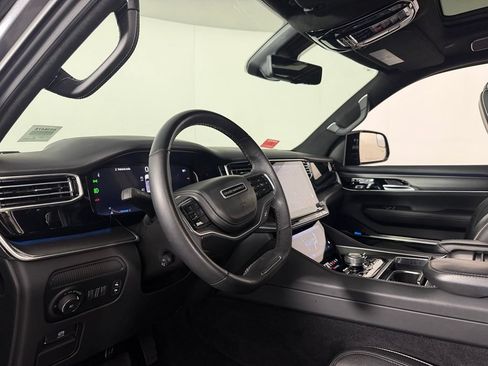 Used 2023 Jeep Grand Wagoneer L Series II w/ Quick Order Packagew 28T AWD/4WD image 21