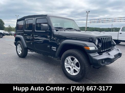 Used 2018 Jeep Wrangler Unlimited Sport S AWD/4WD image 2