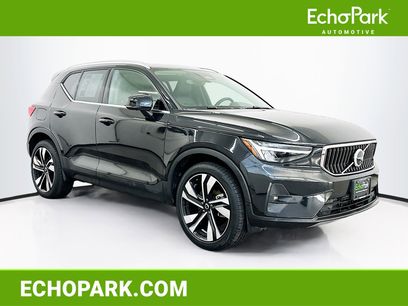 Used 2025 Volvo XC40 B5 Plus