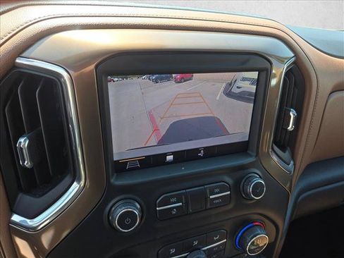 Used 2019 Chevrolet Silverado 1500 High Country w/ High Country Premium Package AWD/4WD image 14