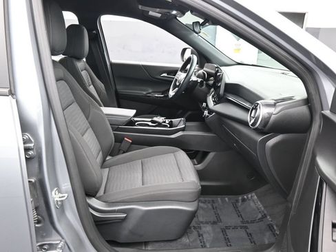 Used 2026 Chevrolet Equinox LT FWD image 38