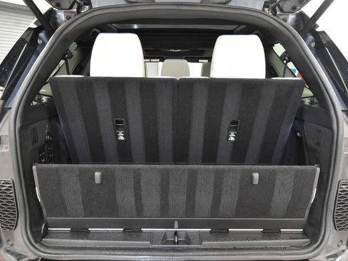 Used 2019 Land Rover Discovery HSE Luxury image 36