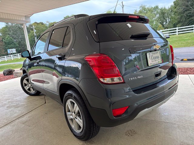 Used 2022 Chevrolet Trax LT w/ LT Convenience Package AWD/4WD image 8