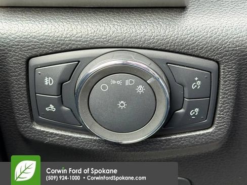 Used 2018 Ford F150 Lariat w/ Equipment Group 502A Luxury AWD/4WD image 28