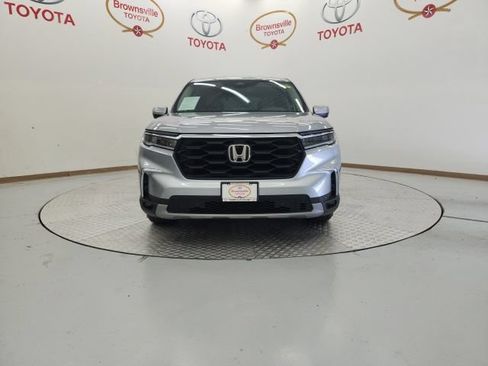 Used 2025 Honda Pilot EX-L image 4