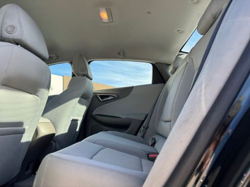 Used 2017 Chevrolet Malibu LS image 17