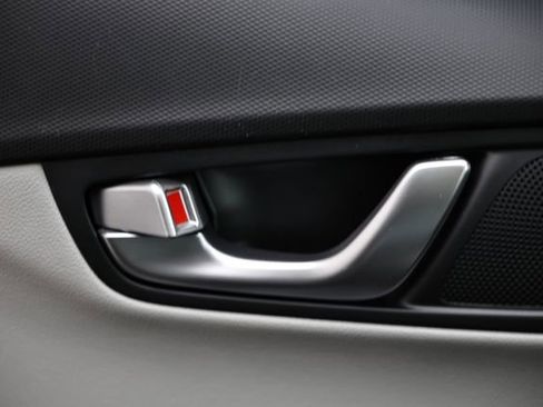 Used 2023 Hyundai Kona Limited image 16