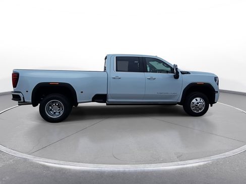 New 2026 GMC Sierra 3500 Denali Ultimate AWD/4WD image 9